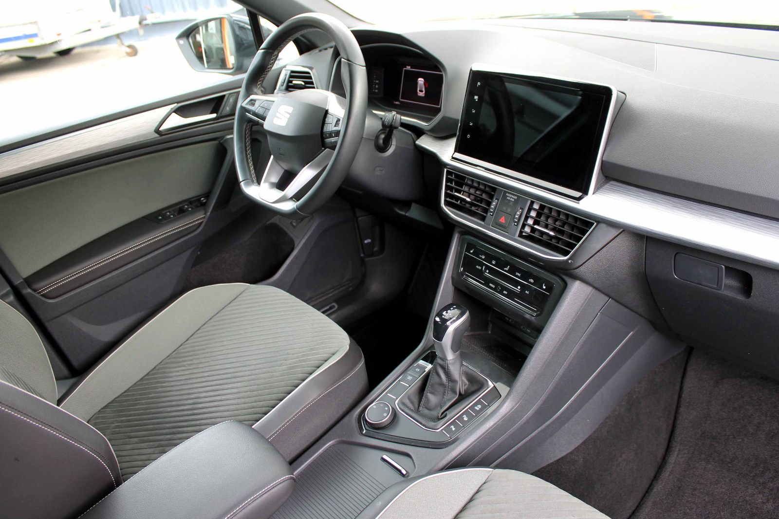 Fahrzeugabbildung SEAT Tarraco Xperience 1.5 TSI DSG 7-Stz ACC PDC KAM