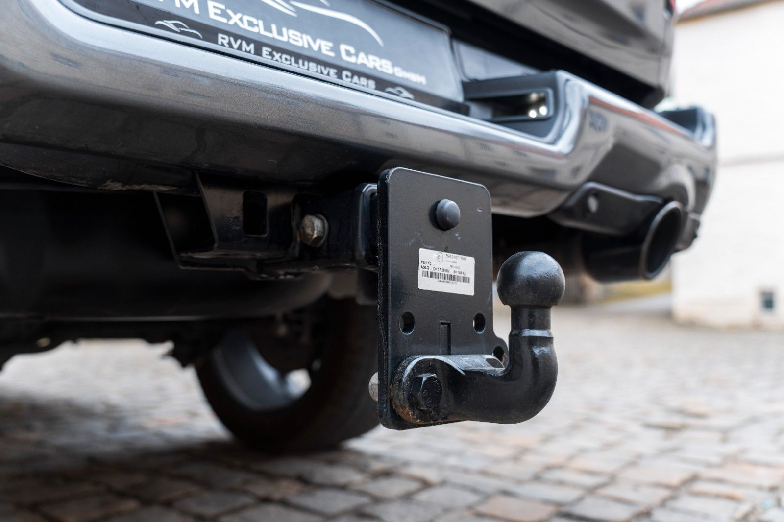 Fahrzeugabbildung Dodge RAM 5,7L Laramie CC 4X4 360° LED CARPLAY LPG AHK