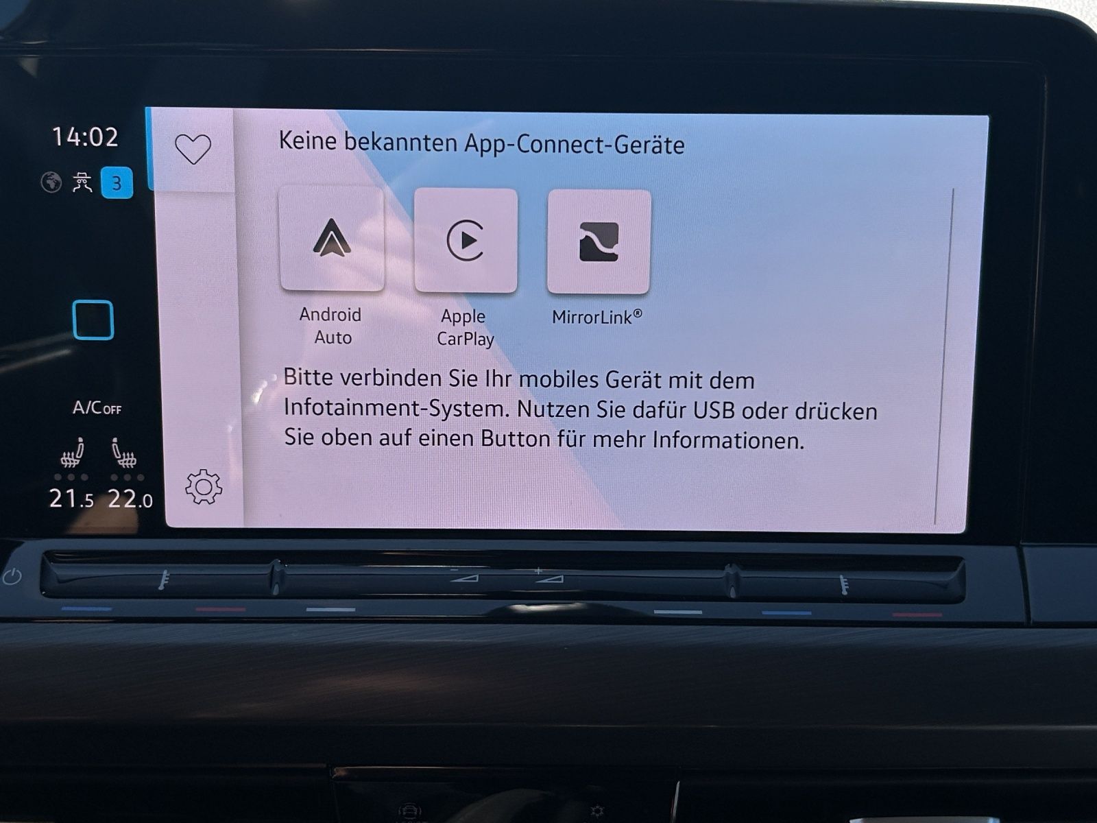 Fahrzeugabbildung Volkswagen Golf VIII Variant eTSI  Style DSG Matrix AHK Nav