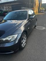 BMW 318i - - BMW 318 aus 2008: 318i
