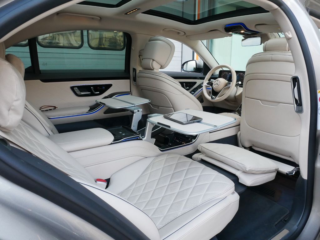 Image of Mercedes-Benz S 580