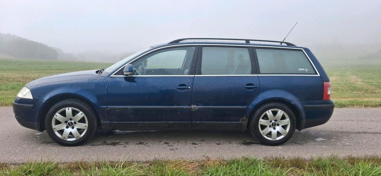 Volkswagen Passat 2005 — rear view
