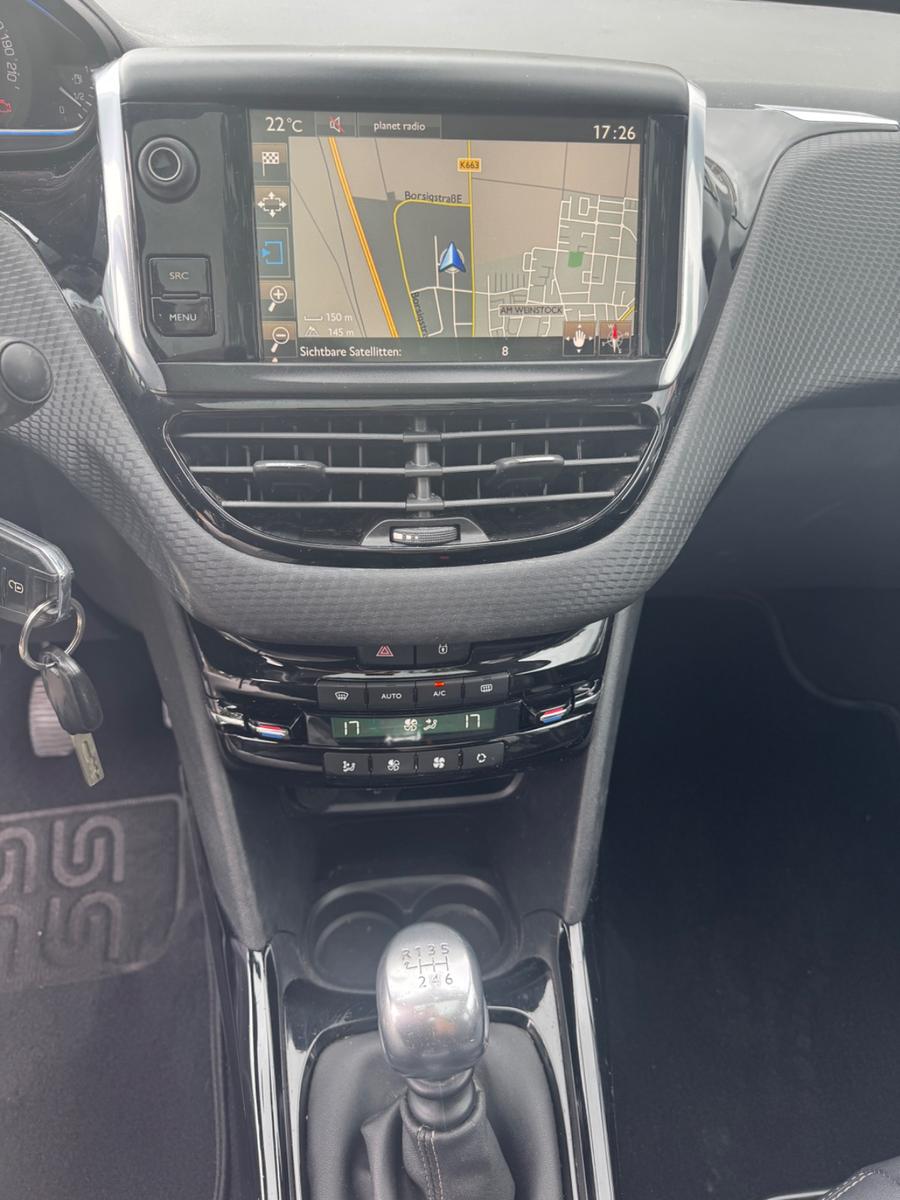 Peugeot  2008 Allure BlueHDi 120 Allure Sitzheizung-Navi