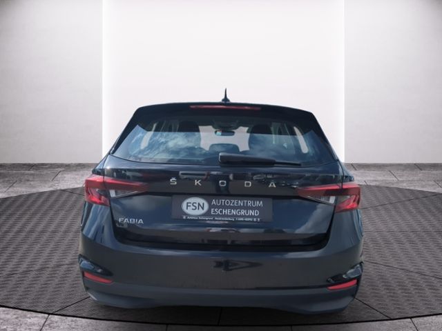 Fahrzeugabbildung SKODA Fabia 1.0 MPI Ambition CLIMATRONIC SITZHZG SMART