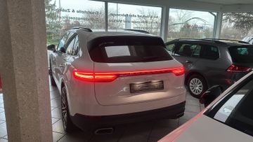 Porsche Cayenne - 7