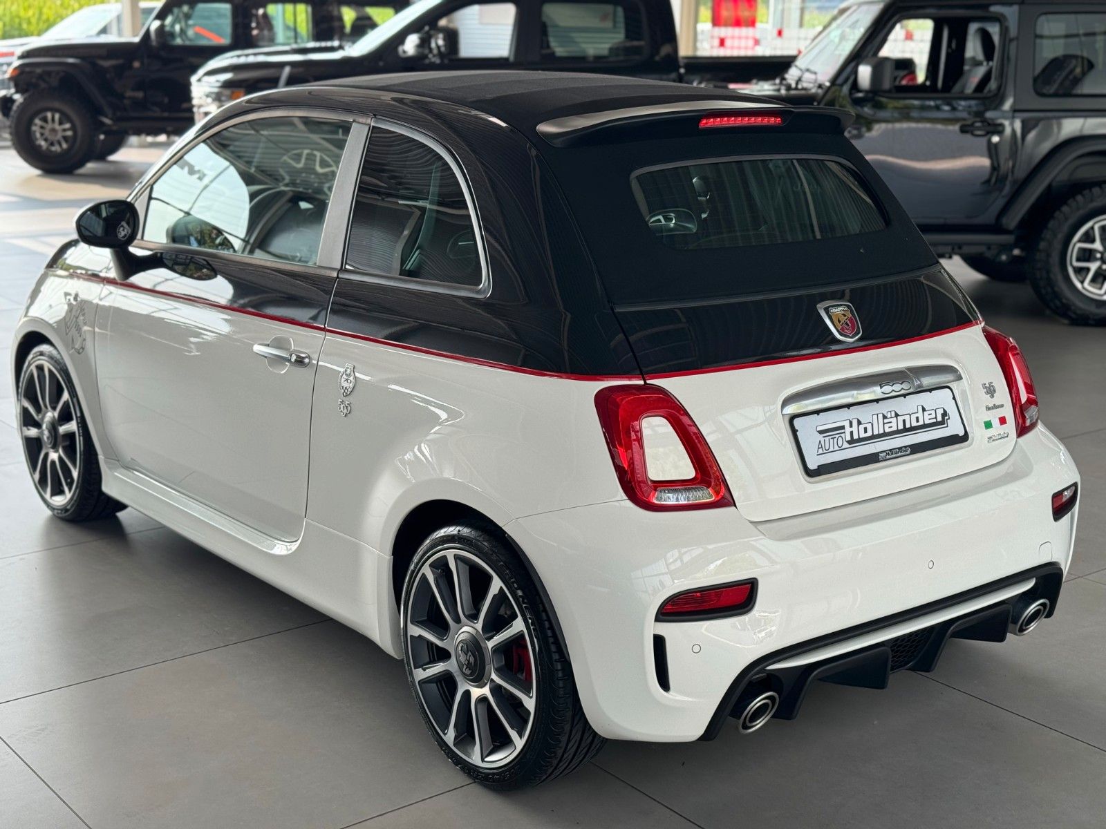 Fahrzeugabbildung Abarth 500 Cabrio 595 C Turismo 70th Anniversary