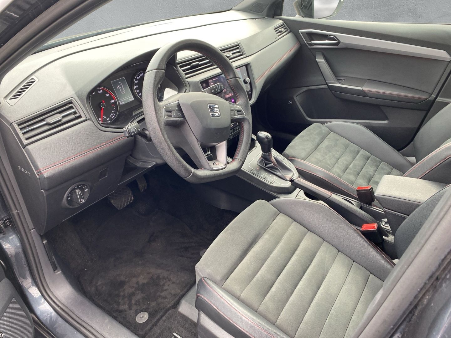 Fahrzeugabbildung SEAT Ibiza FR 1.0 TSI EU6d Navi Soundsystem LED Apple