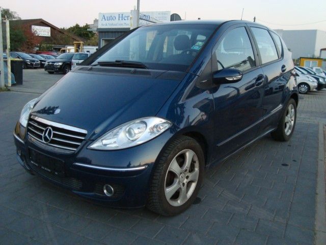 Mercedes-Benz A 200 CDI AVANTGARDE NAVI+SHZ/ GETRIEBESCHADEN!