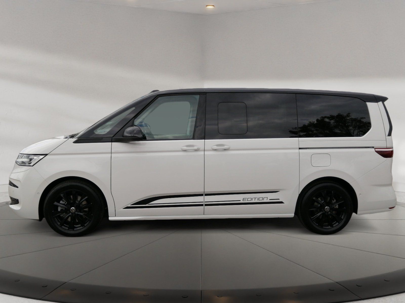 Volkswagen T7 Multivan 1.5TSI HYBRID Langversion Kam.,PANO imagem 3