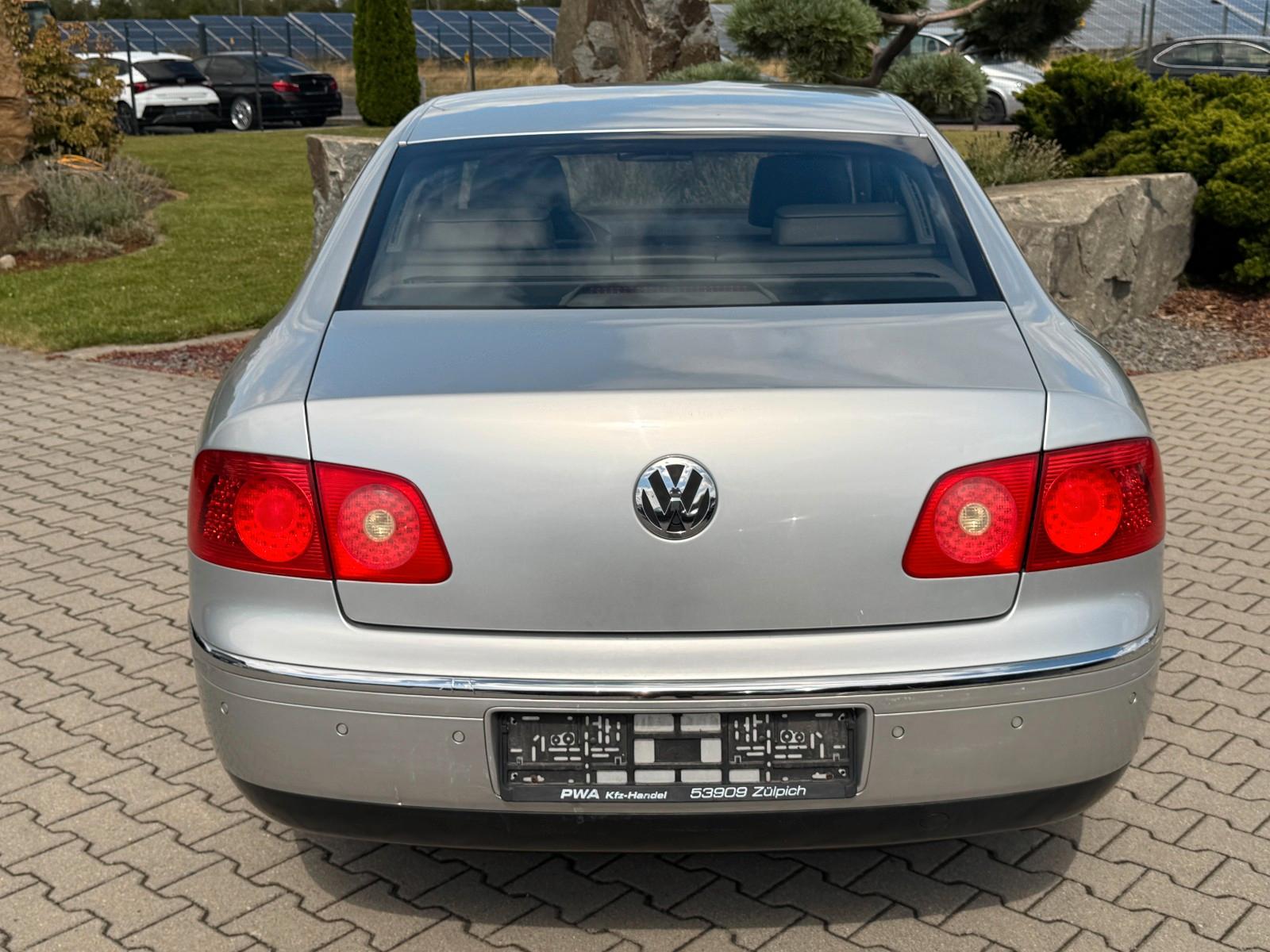 Volkswagen Phaeton 3.2 V6 SCHIEBEDACH SHZ NAVI XENON