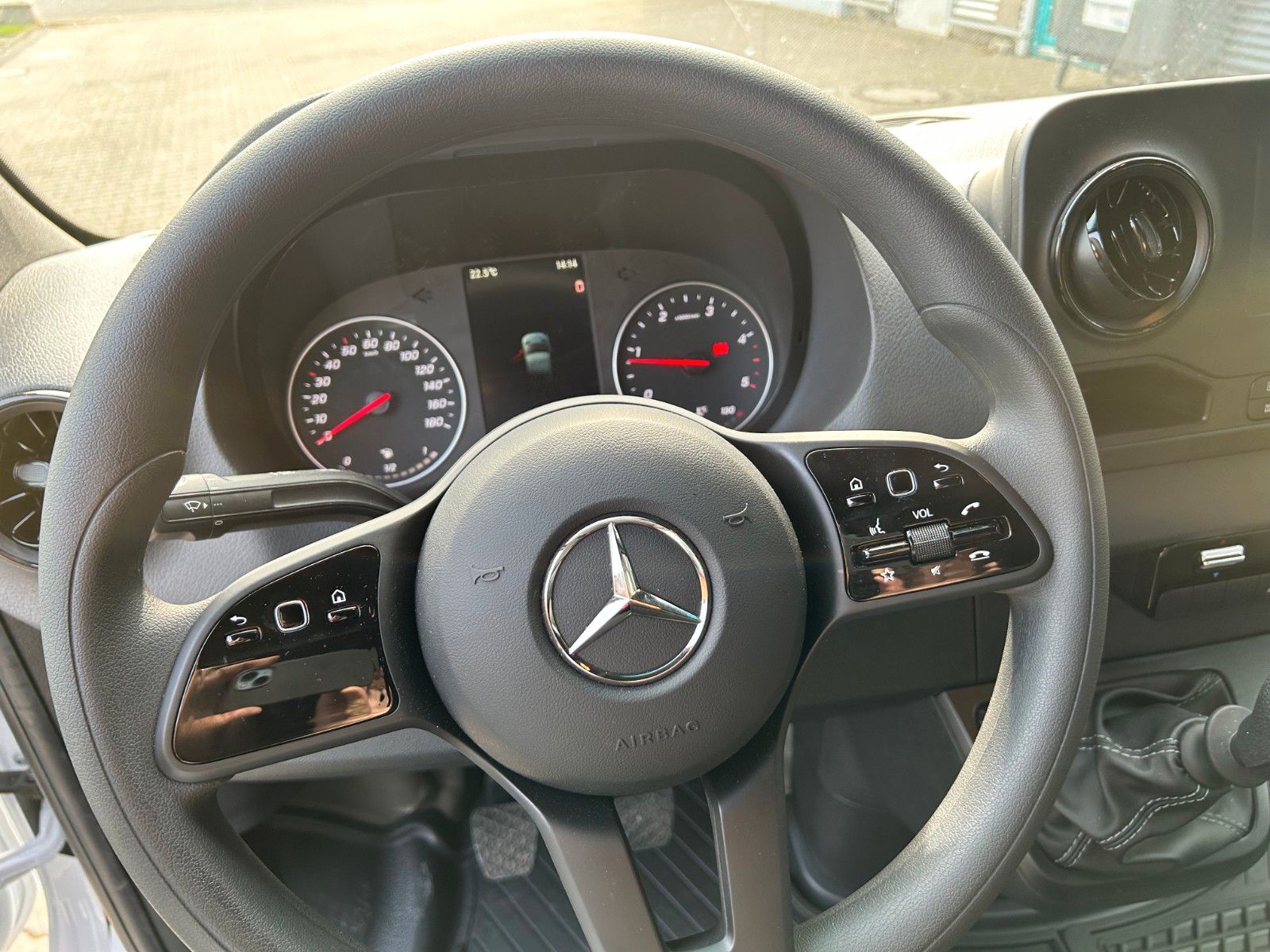 Fahrzeugabbildung Mercedes-Benz Sprinter III  315 CDI  MR  Navi Kamera