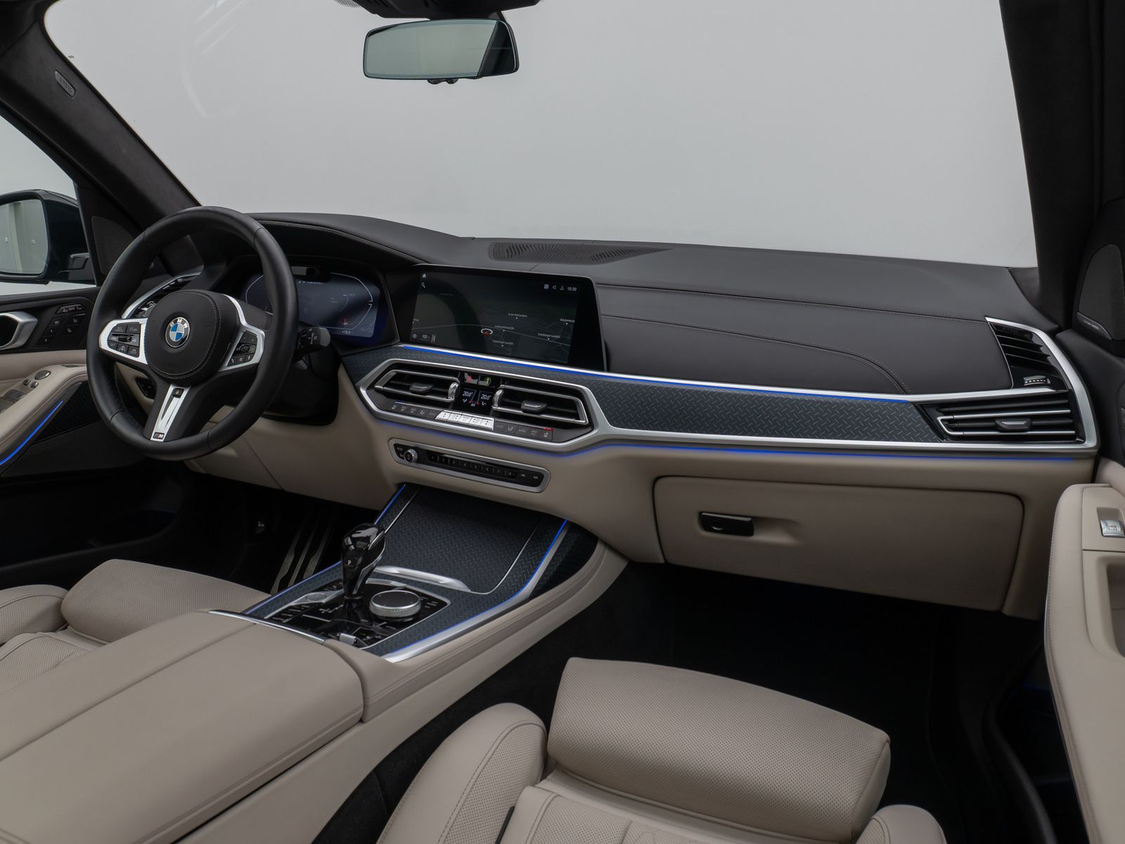 Fahrzeugabbildung BMW X7 M50i Laser 360°HUD DAB H/K SoftCL AHK 22Zoll