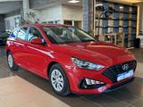 Hyundai i30 Pure Tempomat 1.Hand Klima LED DAB+ - Hyundai i30 Pure mit Benzin-Antrieb