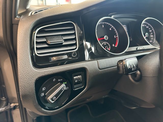 Volkswagen Golf VII Lim. Cup BMT *1.Hand*ACC*AHK*