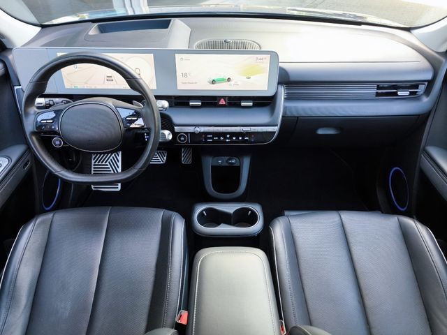 Fahrzeugabbildung Hyundai IONIQ 5 Uniq WERKSGA+MEMO+NAVI+LED SHZ+RELAX+360