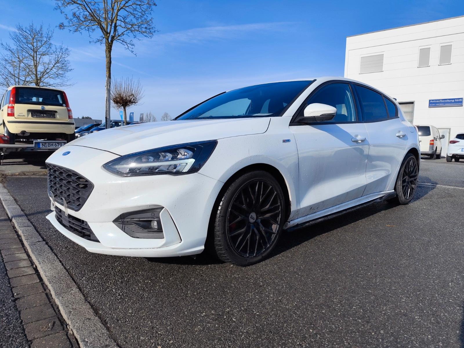 Ford Focus Lim. ST-Line Bodykit Automatik 2.Hand Navi