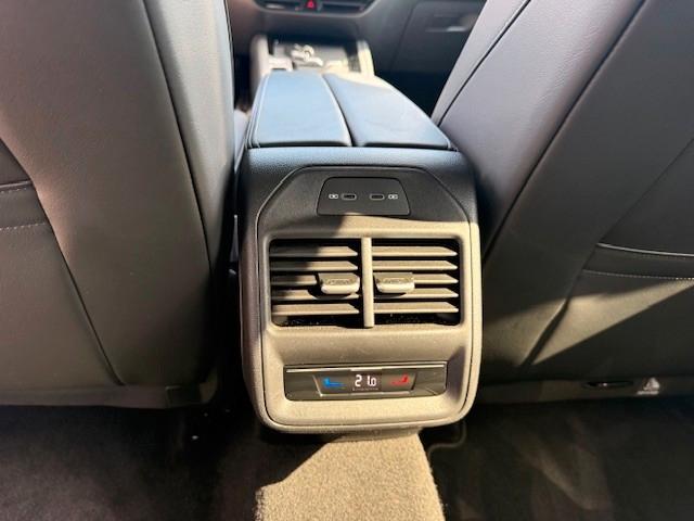 Volkswagen Passat Variant 2.0 TDI R-line ACC LED