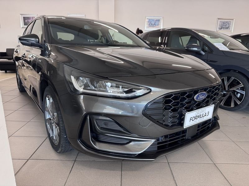 Ford Focus 1.0 EcoBoost Hybrid 125cv ST-Line imagem 2