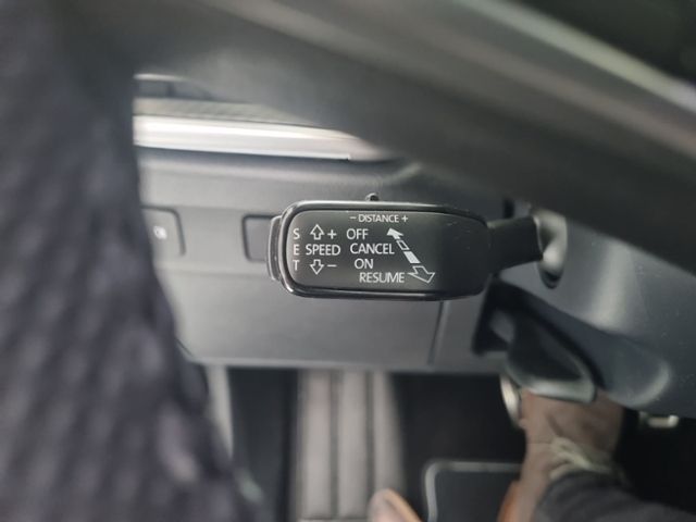 Fahrzeugabbildung SKODA Elroq 85 Sportline NAVI MATRIX-LED AHK 20" LM AC