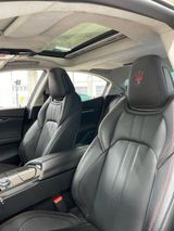 Maserati Ghibli 3.0 V6 S Q4 Automatik S - Maserati Ghibli aus 2016