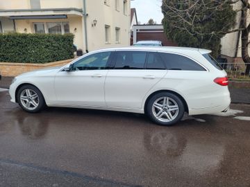 Mercedes E 220 - 5