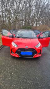 Toyota Yaris 1.5-l-VVT-i Hybrid CVT Premiere Editio... - gebrauchte Toyota Yaris aus dem Jahr 2021