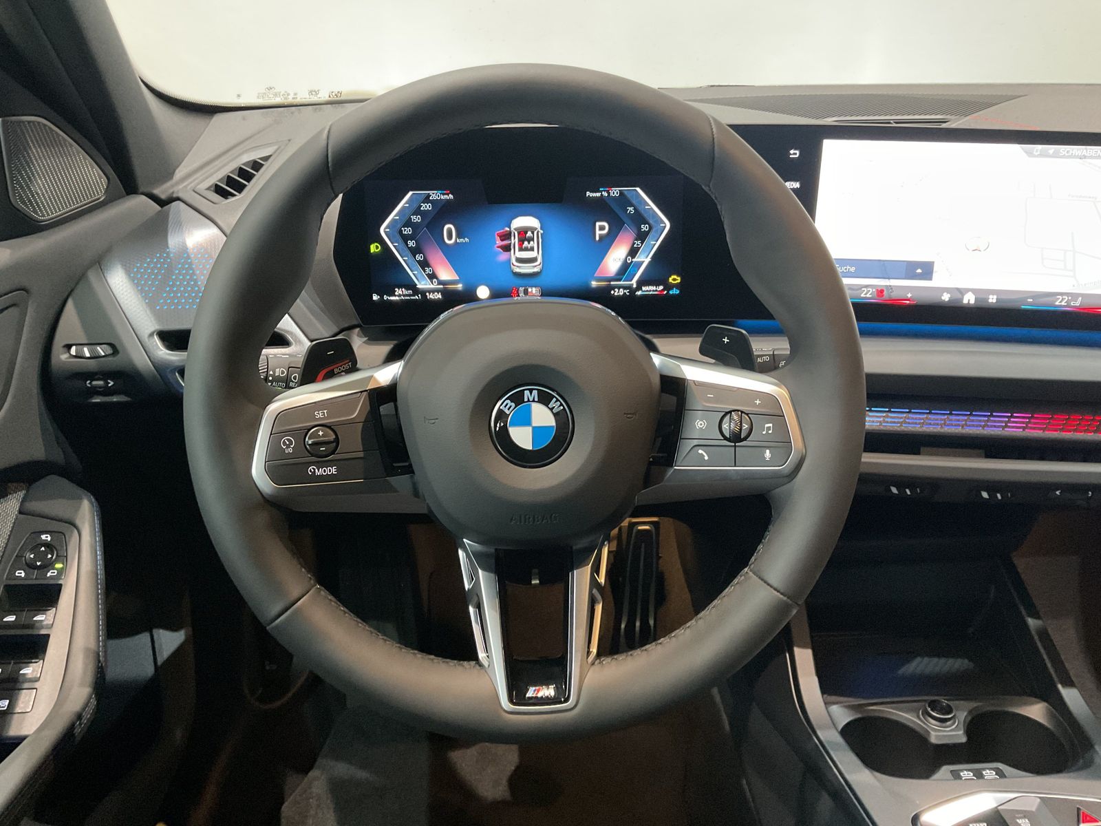 Fahrzeugabbildung BMW 118d Komfortzugang, 18" LMR, AHK M Sportpaket