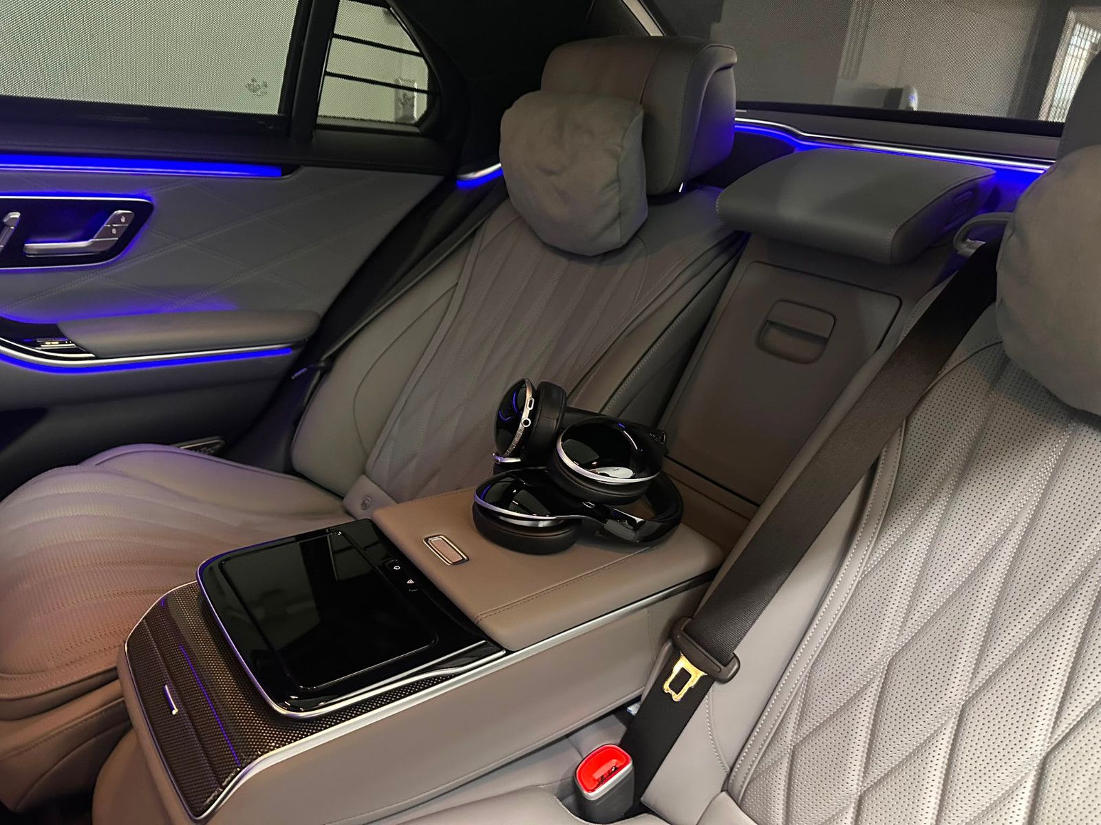 Fahrzeugabbildung Mercedes-Benz S 63 E Performance L *KERAMIK*TV*PANO*MASSAGE*