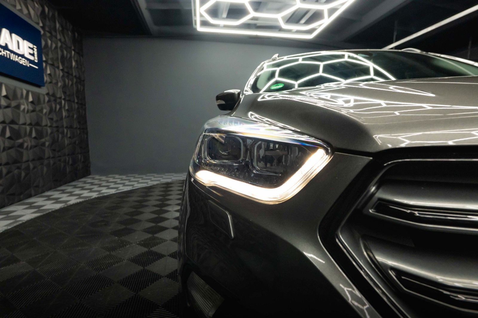 Fahrzeugabbildung Ford Kuga ST-Line 2.0 TDCi 4x4 *LED*Kamera*ACC*DAB*