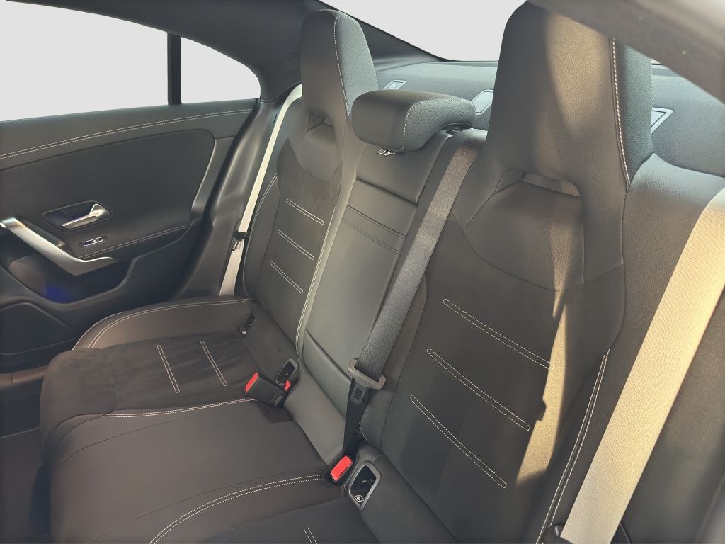 Fahrzeugabbildung Mercedes-Benz CLA 200 Coupé Fernlichtass.*KeyLess*LED*PDC*ACC