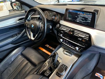 BMW 530 d xDrive Sport Line *LED*Pano*