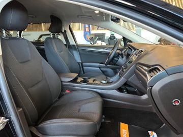 Ford Mondeo Turnier Titanium AWD *AHK*Kamera*Klima*BT