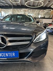 Mercedes-Benz C 220 T BlueTec  d *AHK*Navi*Avantgarde*