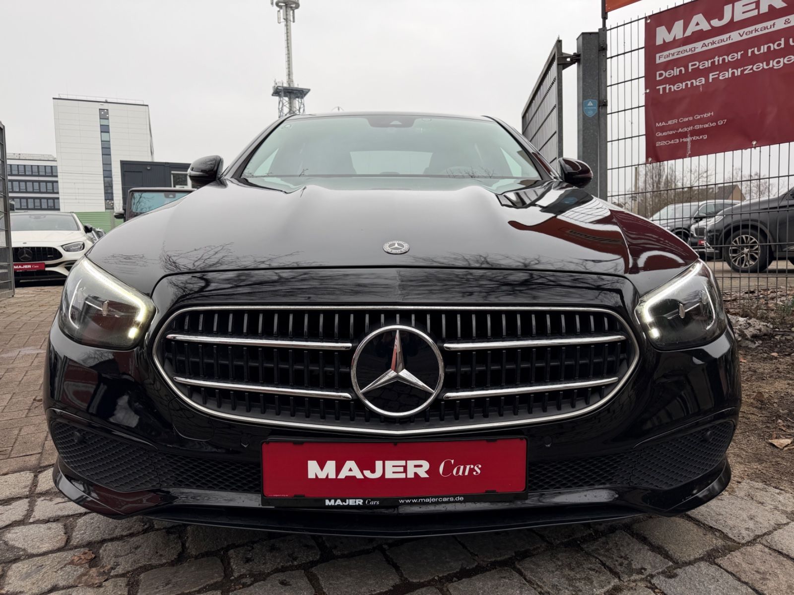 Fahrzeugabbildung Mercedes-Benz E 220d Night-Paket*JUNGE STERNE*KAMERA*LED*