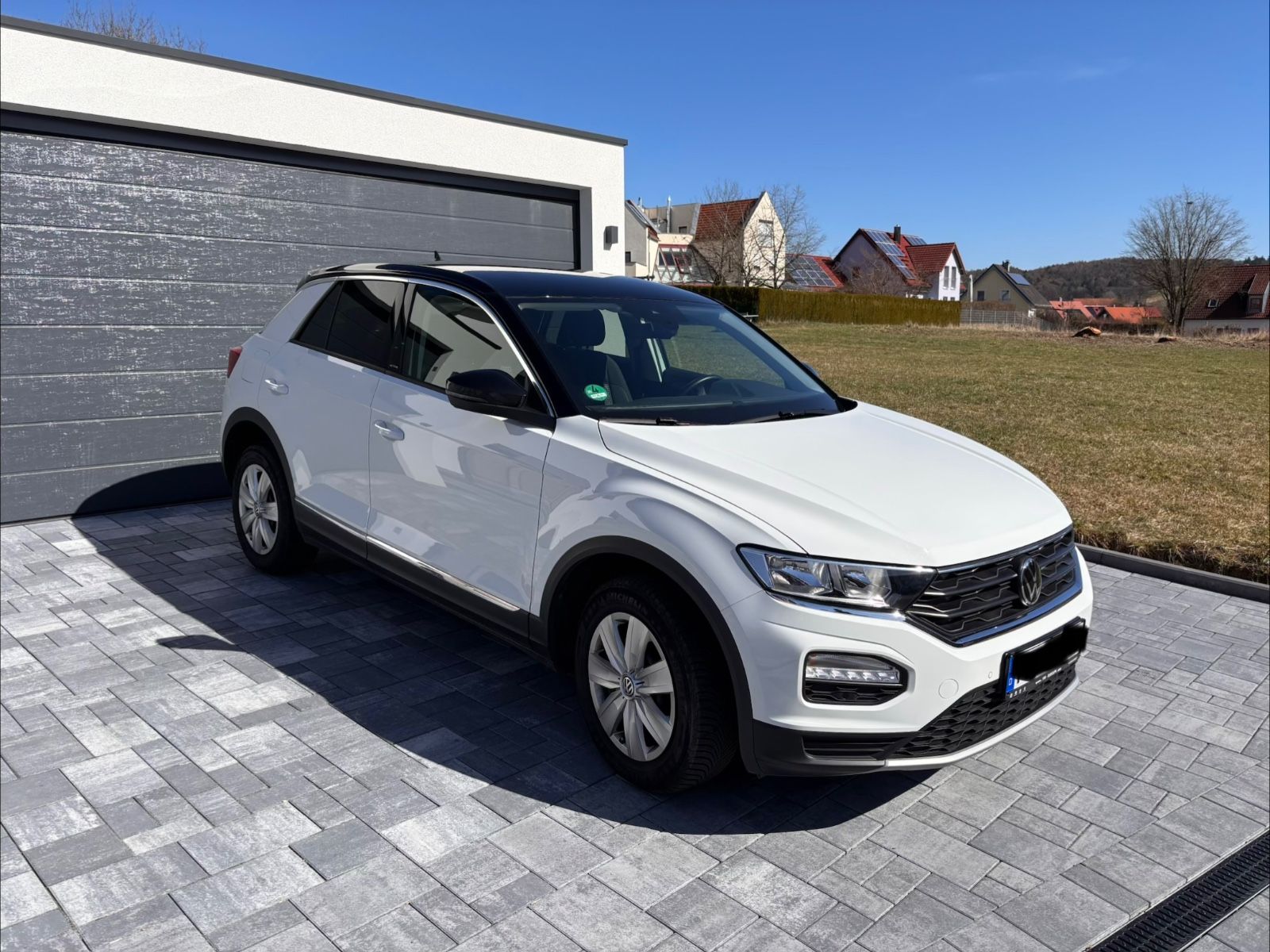 VW T-Roc 1.0 TSI Active Inspektion Garantie 8-fach