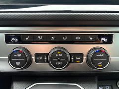 Fahrzeugabbildung Volkswagen T6 Multivan Comfortl. 2.0TDI DSG - 2xTür*AHK*Pro