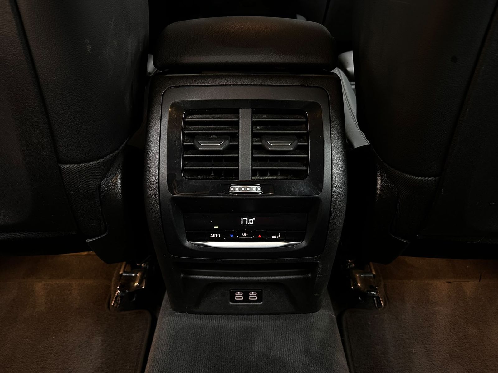 Fahrzeugabbildung BMW X3 30e xDr LED+NAVI+SHZ+KAMERA+HIFI+TEMP+AHK+MF+