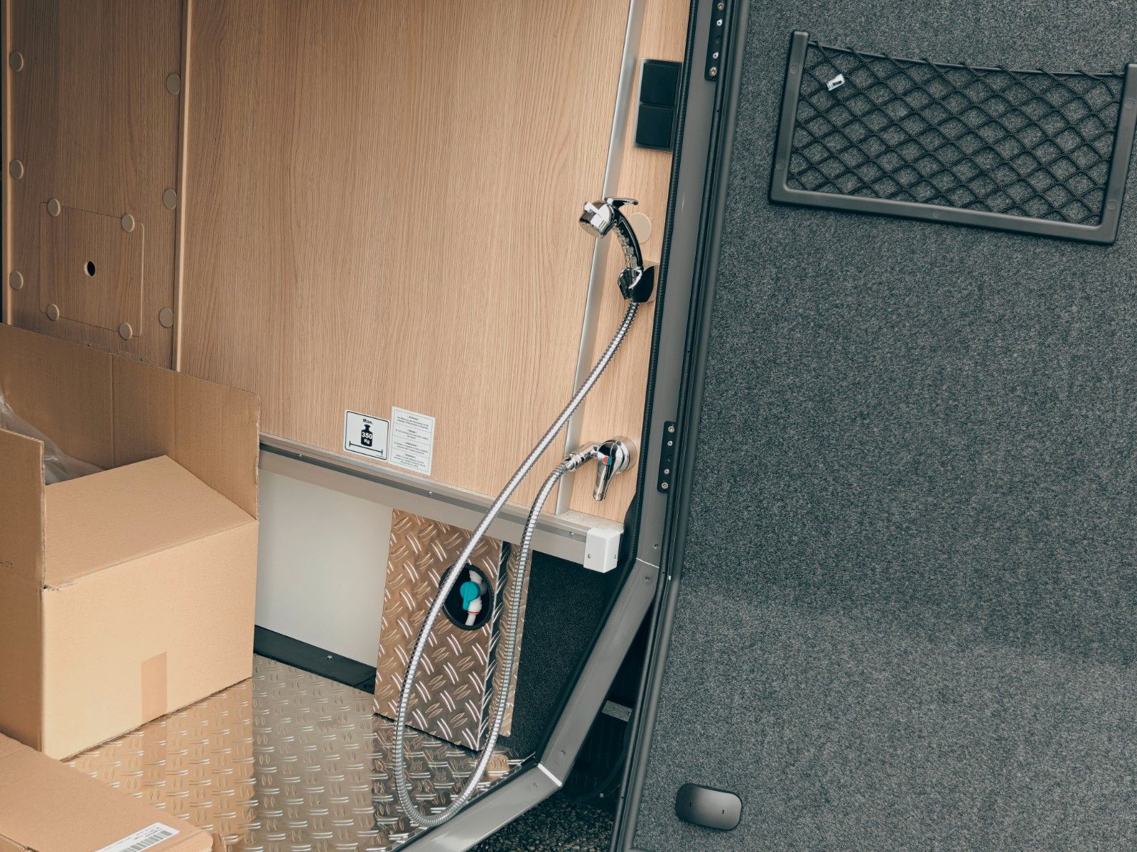 Fahrzeugabbildung HYMER / ERIBA / HYMERCAR B - KLASSE ML T 780 BLACKLINE