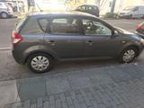 Kia Benziner,Baujahr 2010, 130,000 Km Zuve... - Kia Rio: Kombi