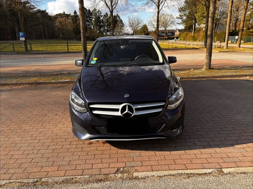 Image of Mercedes-Benz B 220