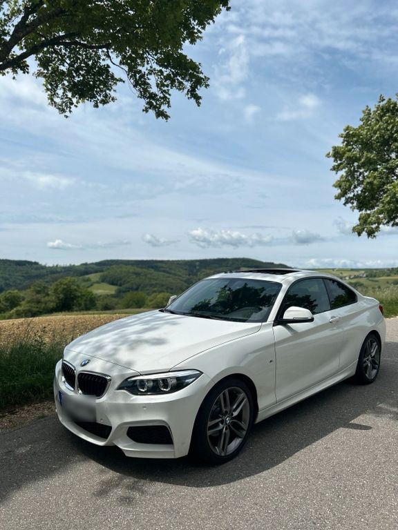 Image of BMW 218