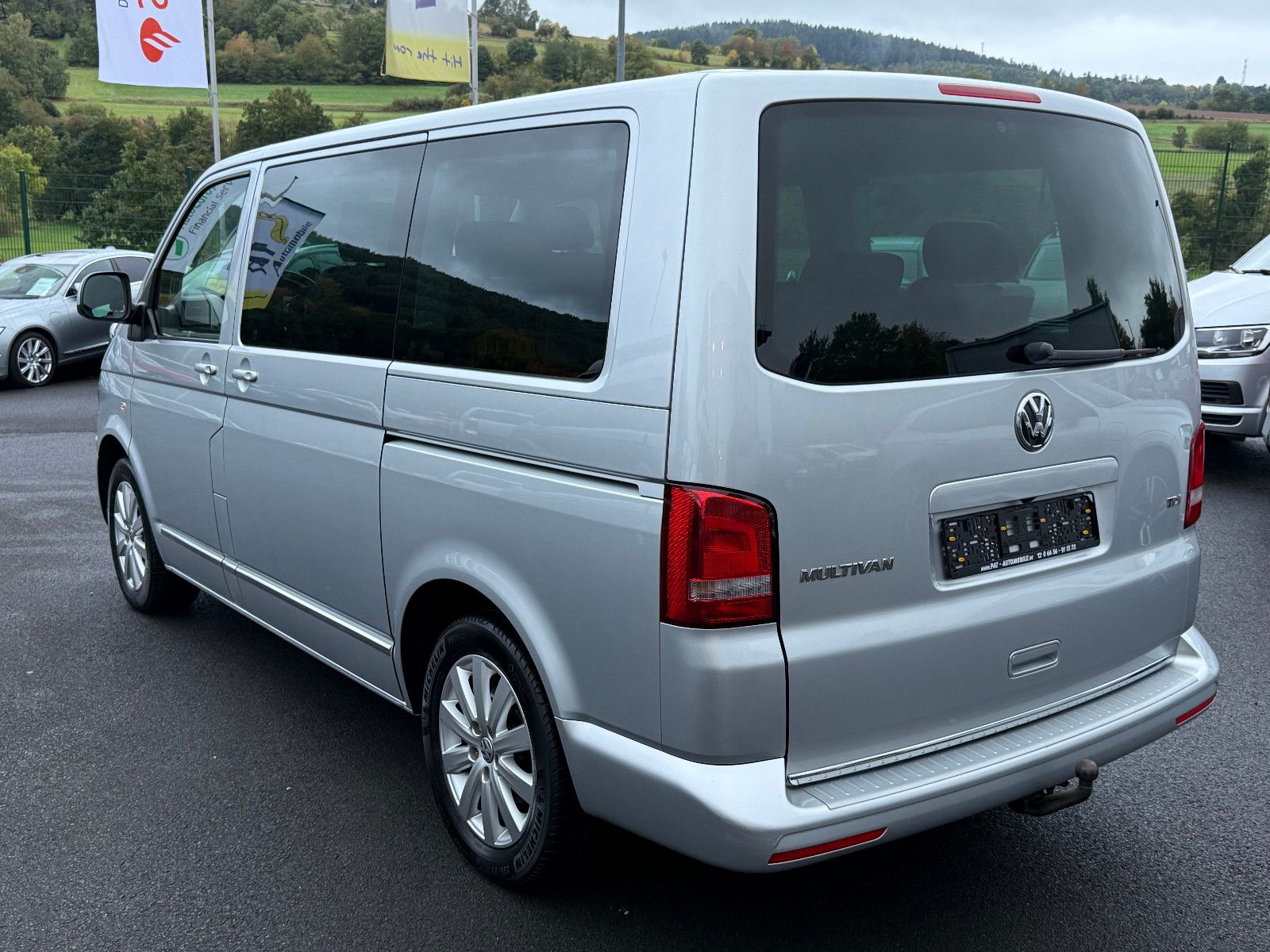 Fahrzeugabbildung Volkswagen T5 Multivan TDI DSG Highline AHK GRA Navi Kamera
