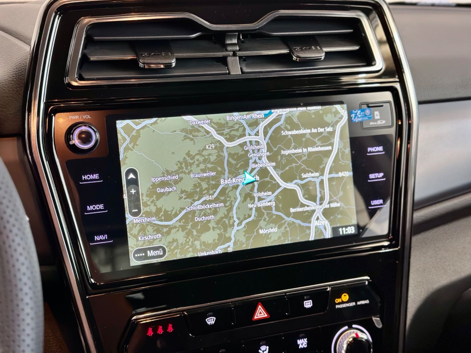 Fahrzeugabbildung Ssangyong Tivoli Quartz 1,5P 2WD AUT*Navi*LED*Klima*Sommer