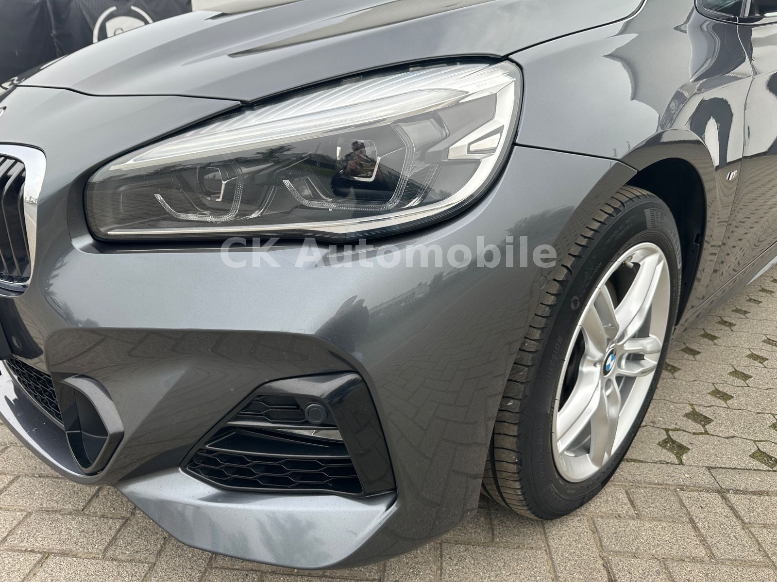 Fahrzeugabbildung BMW 218dxDrive Active Tourer M-Sport/Shadow-Line/LED