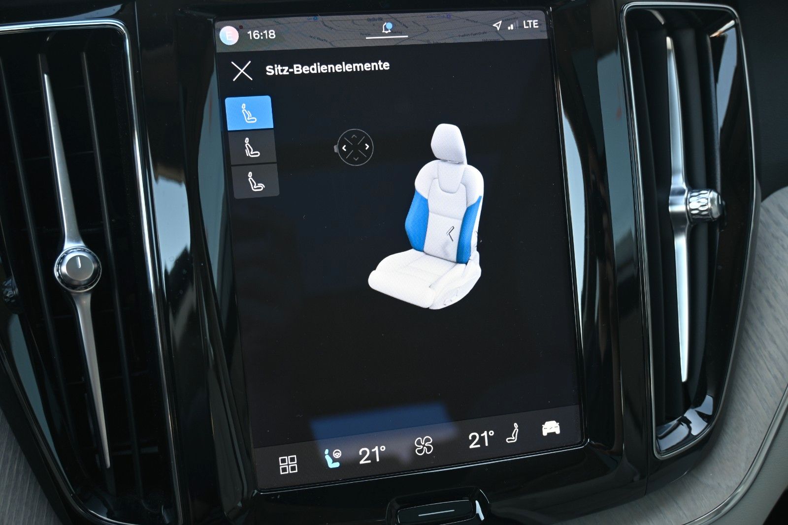 Fahrzeugabbildung Volvo XC60 T8 AWD Inscription Recharge Plug-In Hybrid