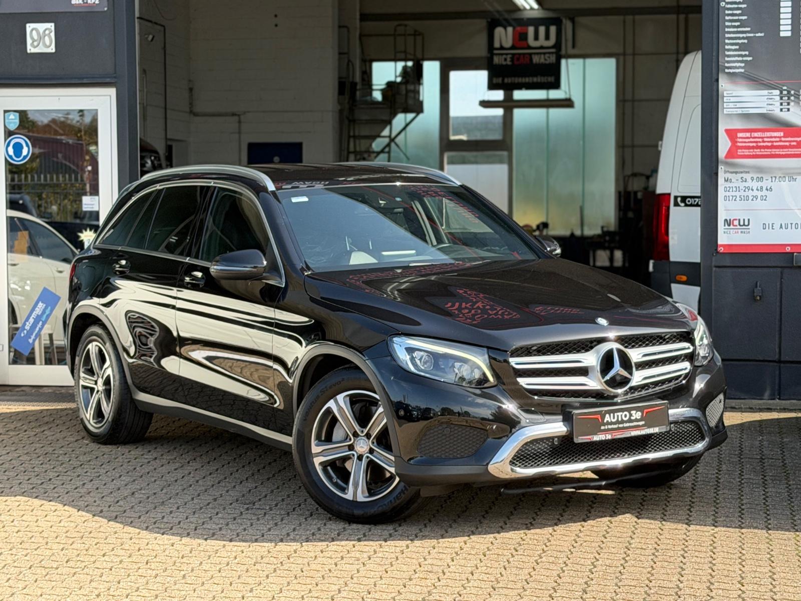 Mercedes-Benz GLC 220d 4Matic Leder Navi LED PDC AHK...
