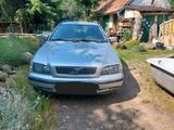 Volvo V40 zuverkaufen - gebrauchte Volvo V40 aus dem Jahr 2000