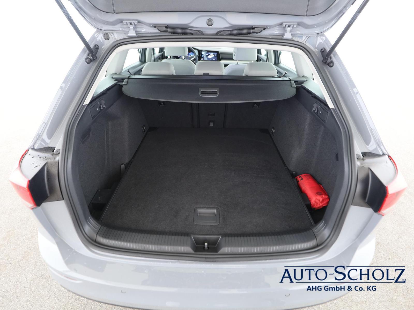 Volkswagen Golf VIII Variant 2.0 TDI Life DSG+ACC+LED+GJR, миниатюра 9