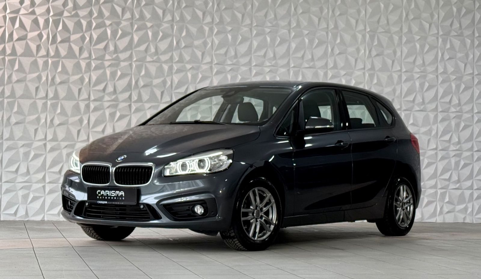 BMW Active Tourer 220 i Advantage|NAVI|LED|AHK|