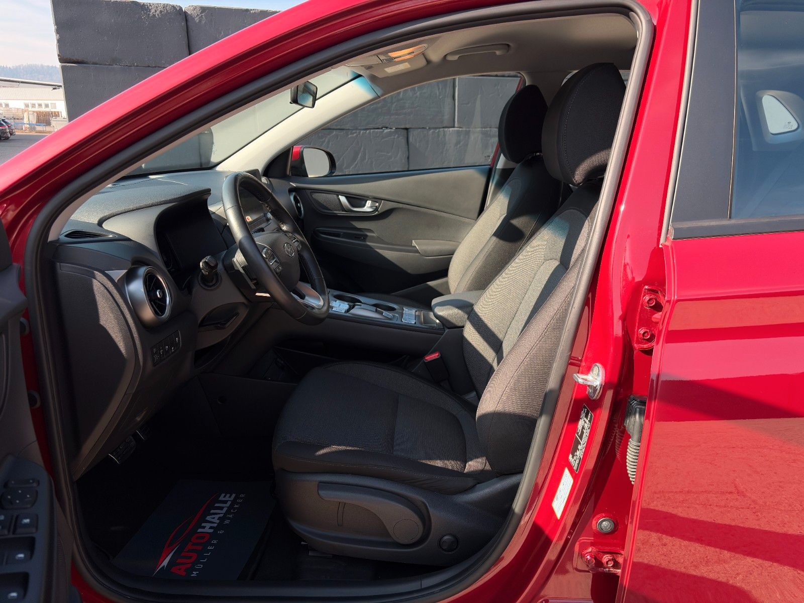 Fahrzeugabbildung Hyundai KONA E Select SHZ LHZ ACC PDC LKA Navi CarPlay